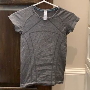 Ivivva girls size 10 althetic shirt